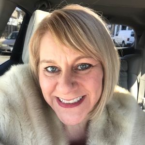 Meet your Posher, Cheryl